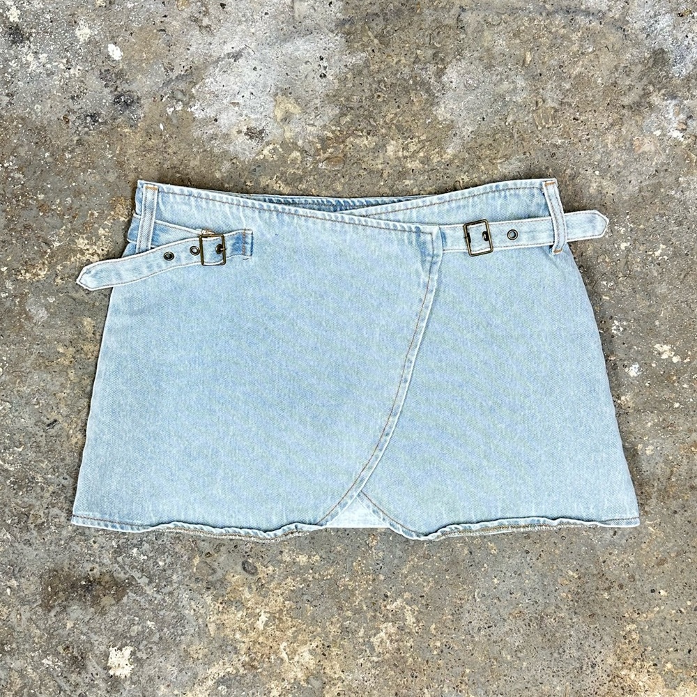 NWT Lioness Denim Buckle Wrap Mini Skirt
